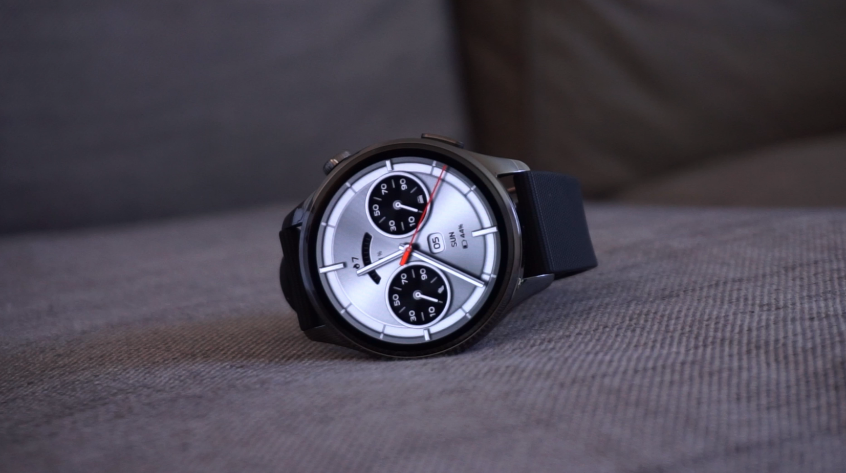 Recensione Xiaomi Watch 5: un'esperienza OS Wear Premium?