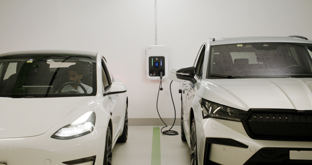 Eaton collabora con Monaco Electrification per le tecnologie di alimentazione dei veicoli elettrici e delle batterie