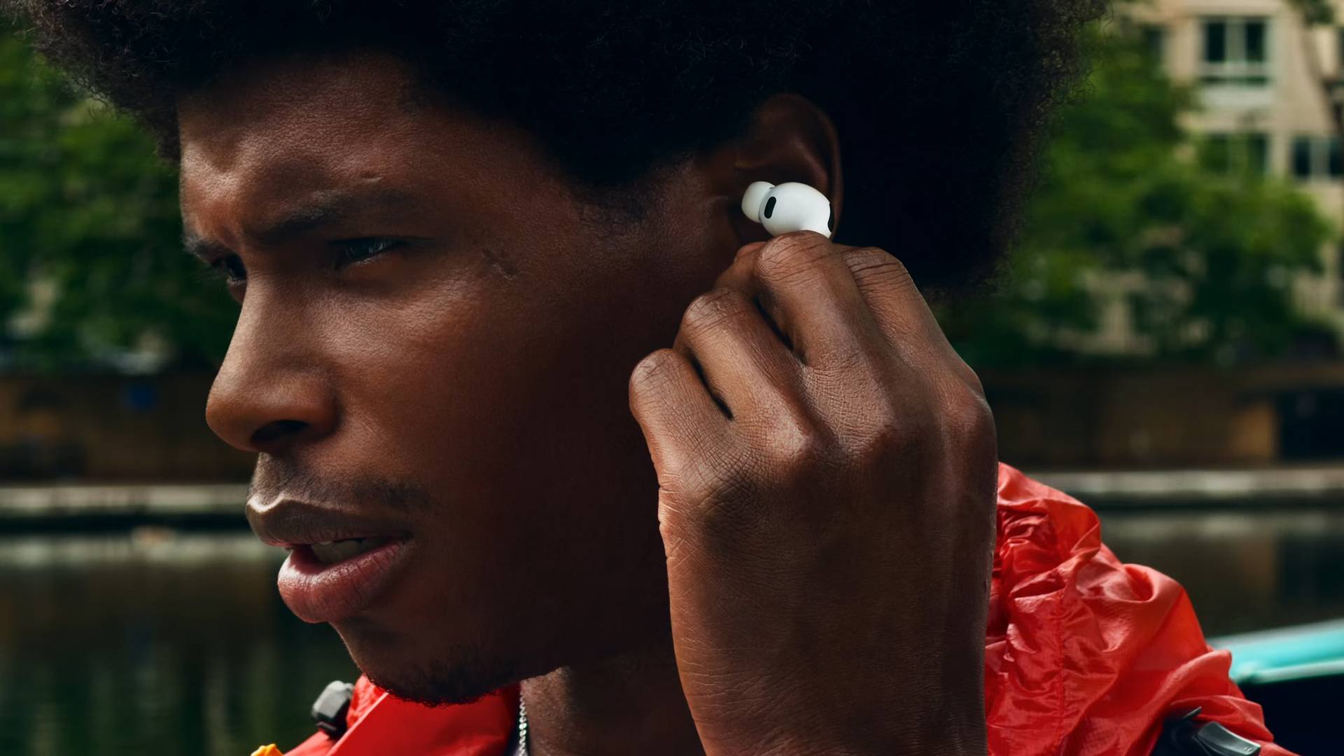 Il primo indossabile AI di Apple potrebbe già essere nelle tue orecchie prima di quanto pensi