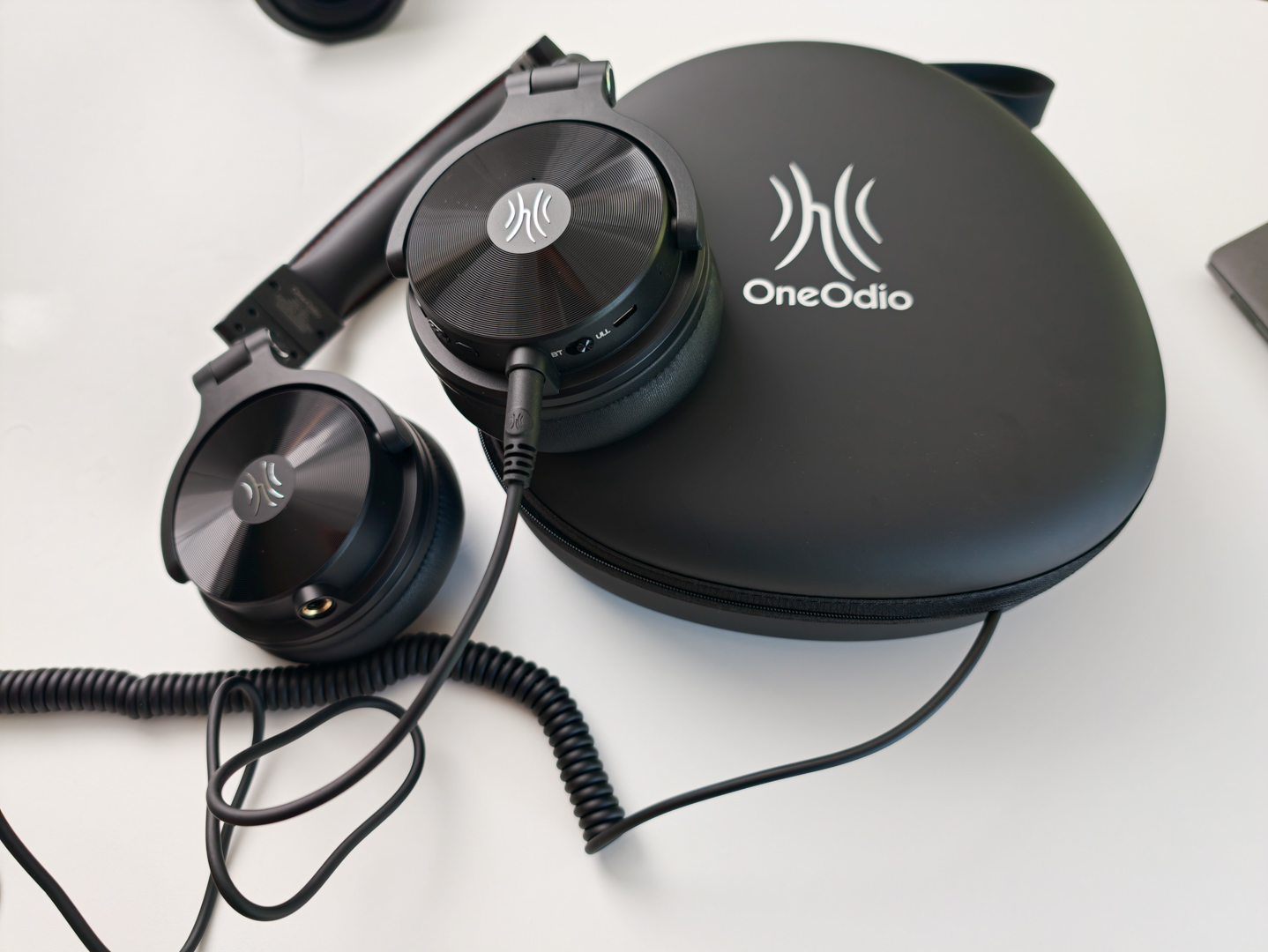 OneOdio Studio Max 2 è la cuffia DJ wireless che prende sul serio la latenza