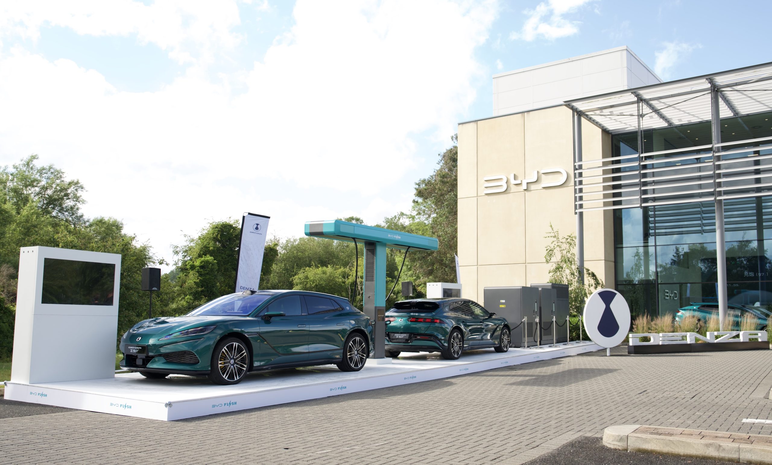 La nuova tecnologia di ricarica flash di BYD arriva nel Regno Unito