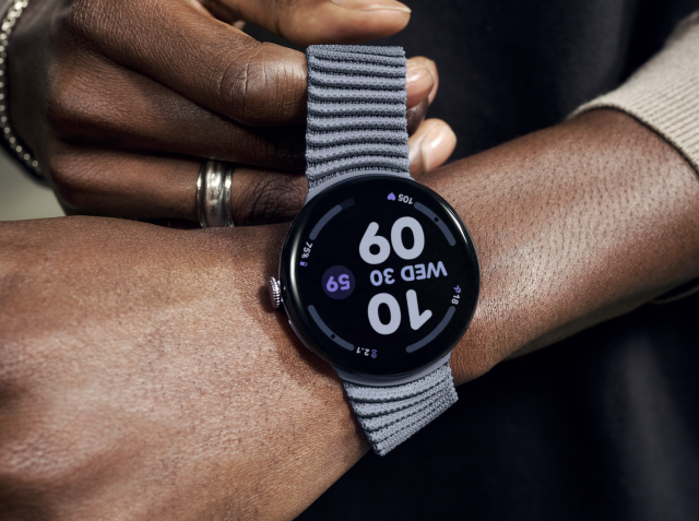 Qualcuno ha trovato un Google Pixel Watch 5 inedito sul fondo dell'oceano