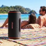 Il nuovissimo altoparlante wireless LG Blast garantisce una durata della batteria di 36 ore
