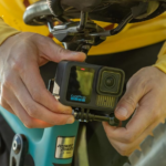 GoPro commercia webcam per caschi con contratti spaziali e di difesa