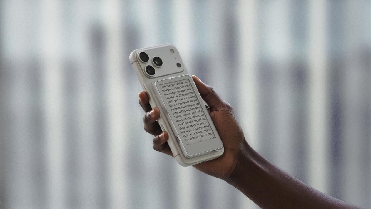 L'e-reader BOOX Picco è un dispositivo delle dimensioni di una carta da gioco progettato per la lettura