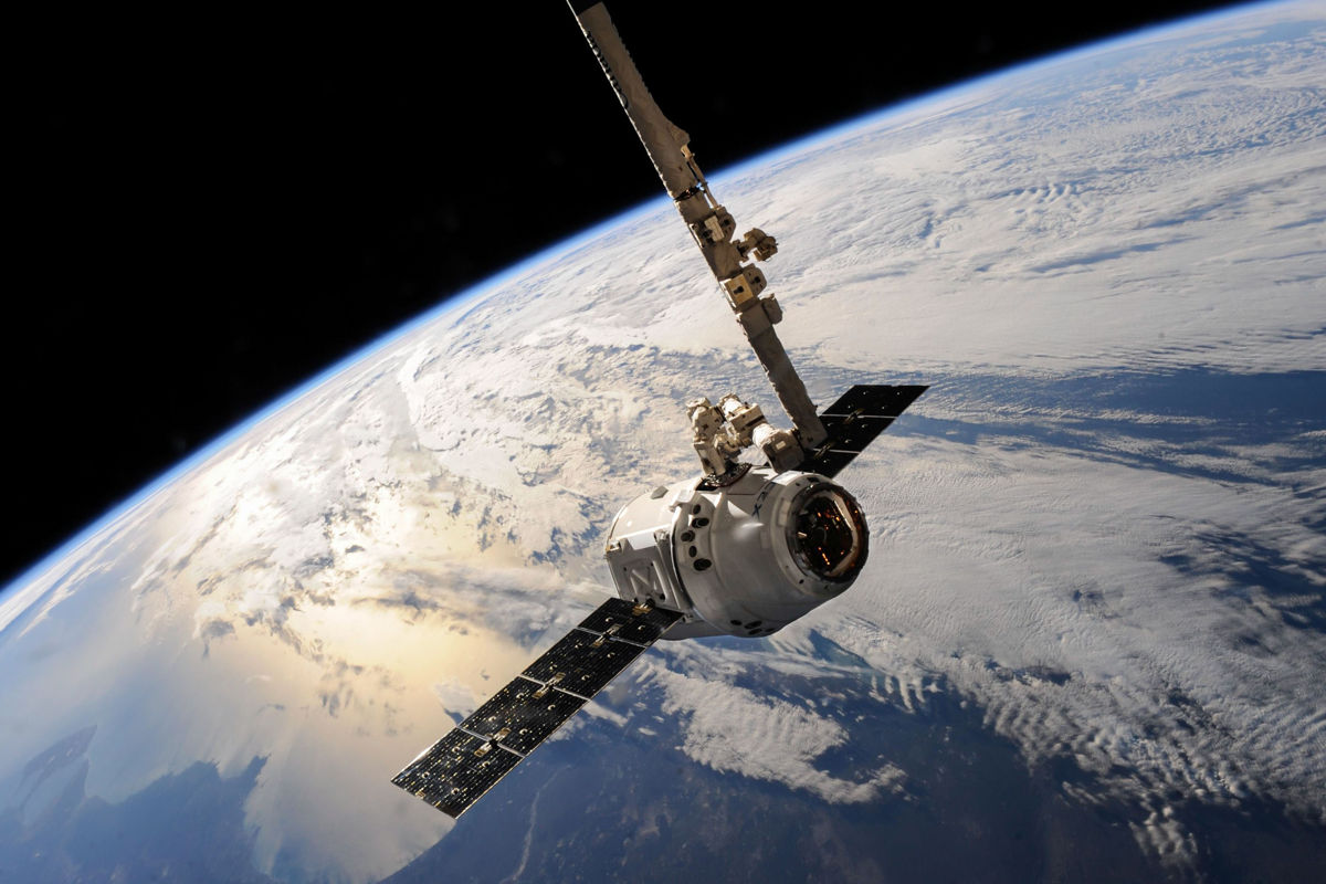AT&T, Verizon e T-Mobile hanno appena collaborato e SpaceX potrebbe essere il motivo